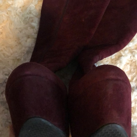 Stuart Weitzman Vivid Knee High Boots - Picture 8 of 9